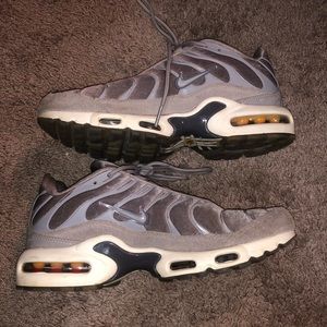 Nike Air Max Plus Lux Velvet Purple